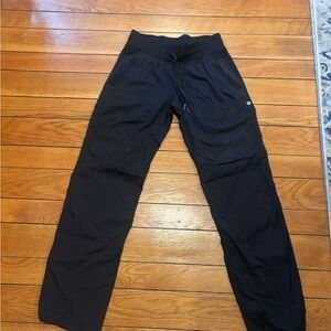 Lululemon women’s Dance studio mid rise pant, size 6, regular length, black